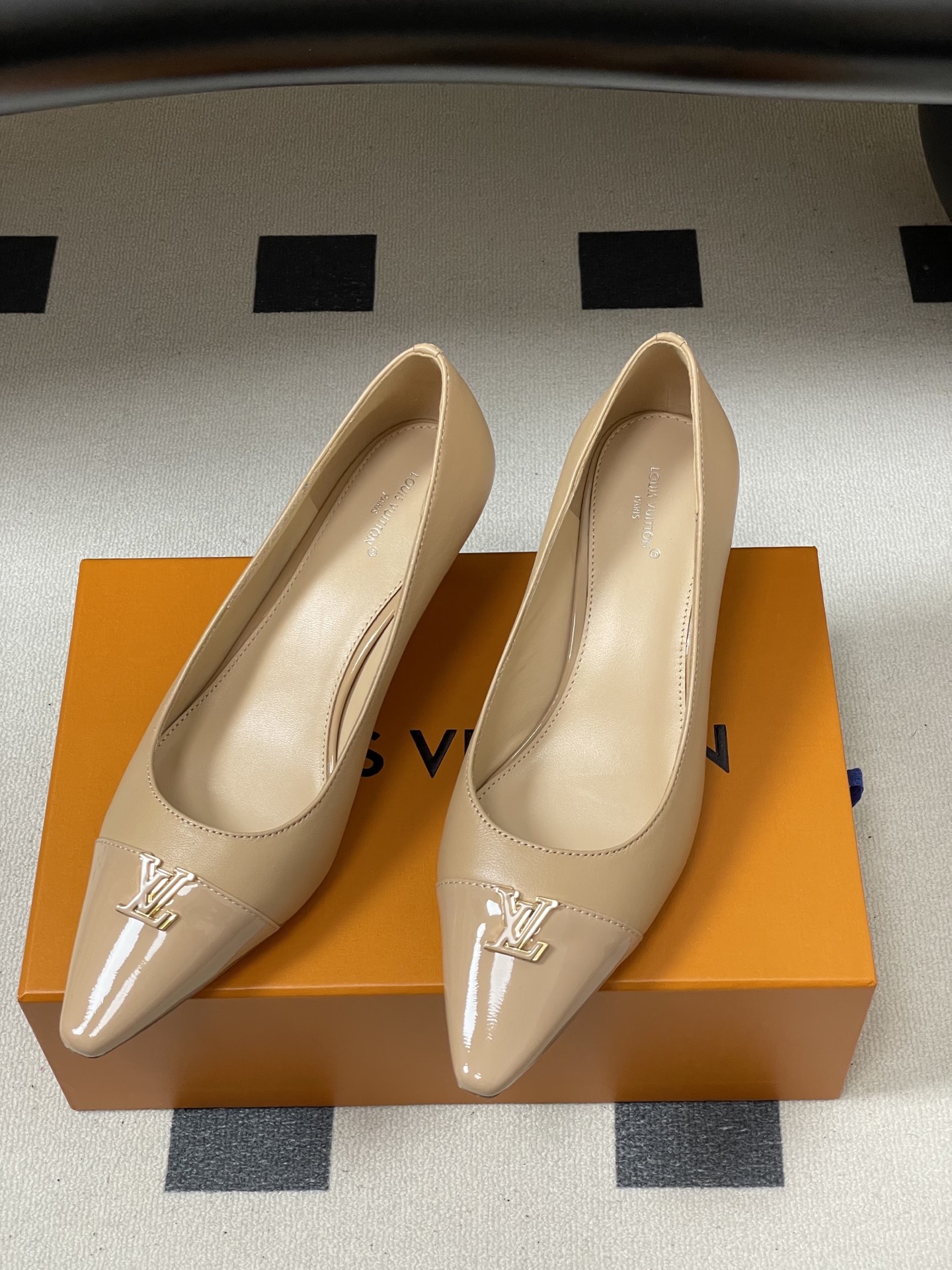 Women's high heels
